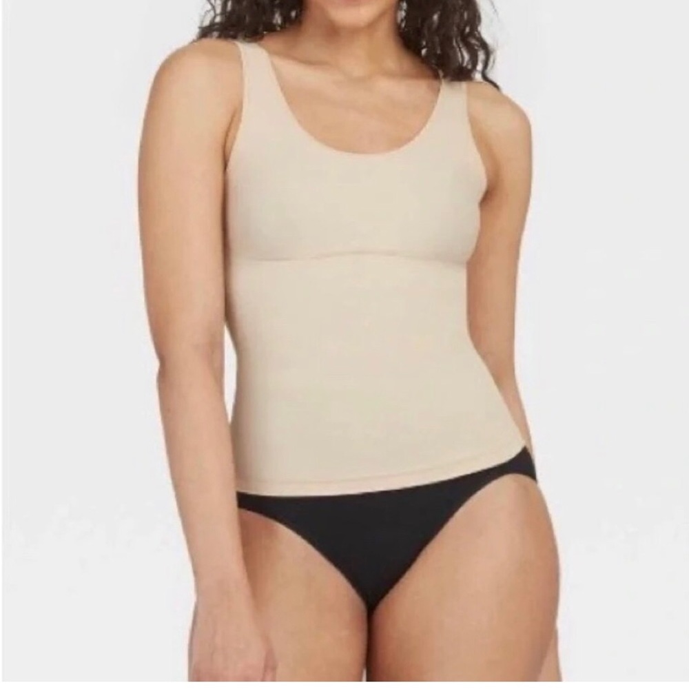 SPANX ASSETS Nude  Shapewear TANK M